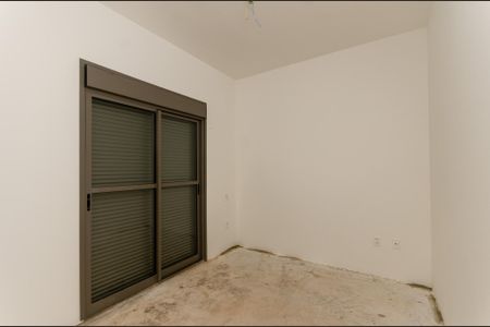 Apartamento à venda com 242m², 4 quartos e 2 vagas Apartamento à venda com 242m², 4 quartos e 2 vagasSuíte
