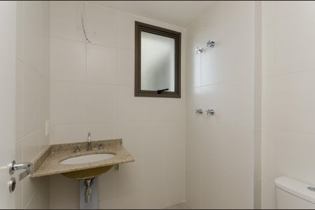 Apartamento à venda com 242m², 4 quartos e 2 vagas Apartamento à venda com 242m², 4 quartos e 2 vagasBanheiro