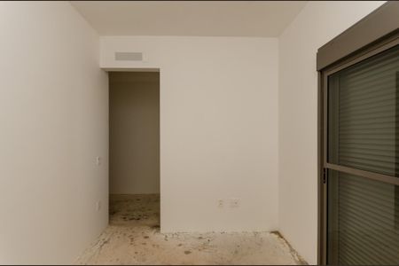 Apartamento à venda com 242m², 4 quartos e 2 vagas Apartamento à venda com 242m², 4 quartos e 2 vagasSuíte
