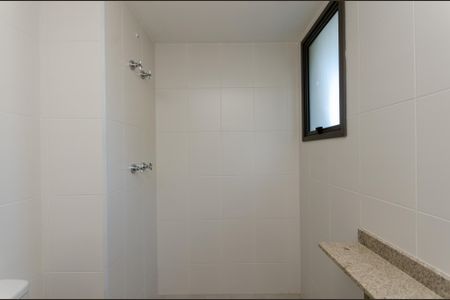 Apartamento à venda com 242m², 4 quartos e 2 vagas Apartamento à venda com 242m², 4 quartos e 2 vagasSuíte - Banheiro