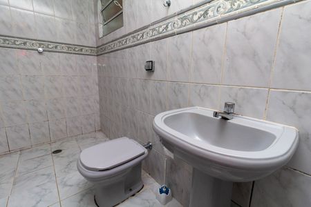 Casa de condomínio para alugar com 155m², 3 quartos e 2 vagas Casa de condomínio para alugar com 155m², 3 quartos e 2 vagasBanheiro 2