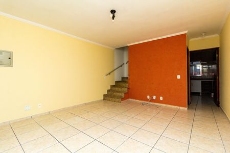 Sala de casa de condomínio para alugar com 3 quartos, 155m² em Vila Lais, São Paulo