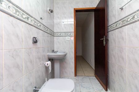 Casa de condomínio para alugar com 155m², 3 quartos e 2 vagas Casa de condomínio para alugar com 155m², 3 quartos e 2 vagasBanheiro 2