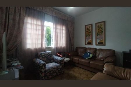 Casa à venda com 250m², 4 quartos e 4 vagas