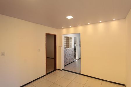 Sala de casa para alugar com 3 quartos, 70m² em Bom Jesus, Belo Horizonte