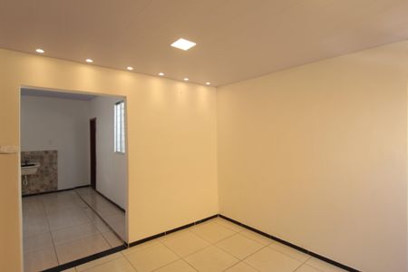 Sala de casa para alugar com 3 quartos, 70m² em Bom Jesus, Belo Horizonte