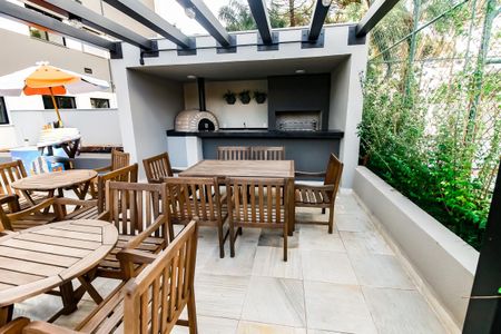 Apartamento para alugar com 36m², 2 quartos e 1 vaga Apartamento para alugar com 36m², 2 quartos e 1 vagaÁrea comum - Churrasqueira
