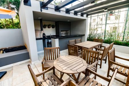 Apartamento para alugar com 36m², 2 quartos e 1 vaga Apartamento para alugar com 36m², 2 quartos e 1 vagaÁrea comum - Churrasqueira