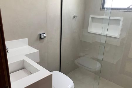 Apartamento para alugar com 100m², 2 quartos e 1 vaga Apartamento para alugar com 100m², 2 quartos e 1 vagaBanheiro