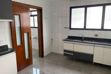 Apartamento para alugar com 100m², 2 quartos e 1 vaga Apartamento para alugar com 100m², 2 quartos e 1 vagaCozinha