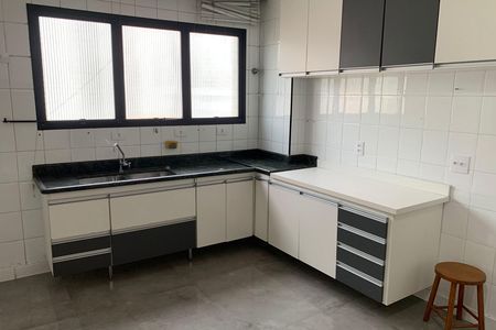 Apartamento para alugar com 100m², 2 quartos e 1 vaga Apartamento para alugar com 100m², 2 quartos e 1 vagaCozinha