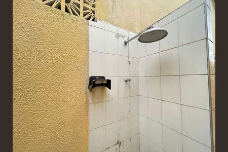 Casa para alugar com 100m², 2 quartos e 1 vagaQuintal