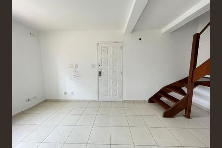 Sala de casa para alugar com 2 quartos, 100m² em Vila Butantã, São Paulo