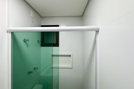 Apartamento à venda com 53m², 2 quartos e 1 vaga Apartamento à venda com 53m², 2 quartos e 1 vagaBanheiro Social