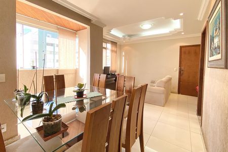 Apartamento à venda com 88m², 3 quartos e 2 vagas Apartamento à venda com 88m², 3 quartos e 2 vagasSala de Jantar