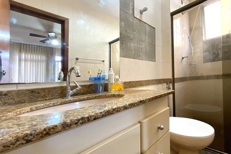 Apartamento à venda com 88m², 3 quartos e 2 vagas Apartamento à venda com 88m², 3 quartos e 2 vagasBanheiro da Suíte 1