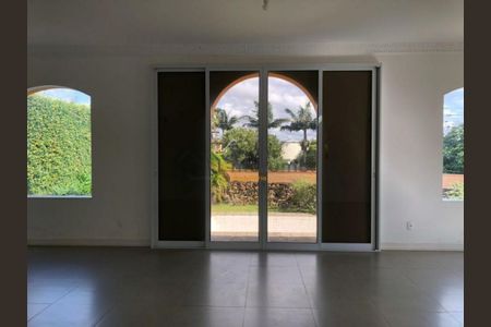 Casa para alugar com 500m², 4 quartos e 6 vagas