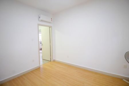 Quarto de casa para alugar com 3 quartos, 160m² em Pinheiros, São Paulo
