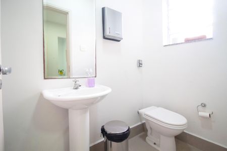 Casa para alugar com 160m², 3 quartos e sem vagaBanheiro de serviço