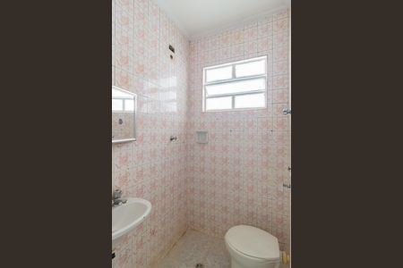 Casa para alugar com 56m², 1 quarto e 1 vaga Casa para alugar com 56m², 1 quarto e 1 vagaBanheiro