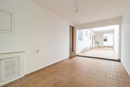 Casa para alugar com 56m², 1 quarto e 1 vaga Casa para alugar com 56m², 1 quarto e 1 vagaGaragem - Área comum