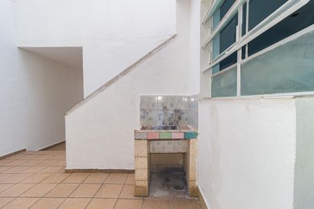 Casa para alugar com 56m², 1 quarto e 1 vaga Casa para alugar com 56m², 1 quarto e 1 vagaÁrea de Serviço/Quintal