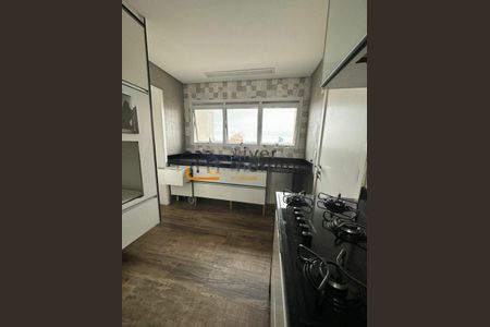 Apartamento para alugar com 211m², 3 quartos e 3 vagas