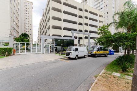 Apartamento para alugar com 43m², 2 quartos e 1 vaga Apartamento para alugar com 43m², 2 quartos e 1 vagaFachada
