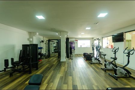 Apartamento para alugar com 43m², 2 quartos e 1 vaga Apartamento para alugar com 43m², 2 quartos e 1 vagaÁrea comum - Academia