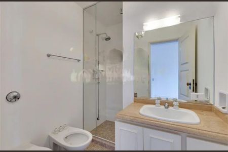 Casa à venda com 4 quartos, 713m² em Chácara Monte Alegre, São Paulo