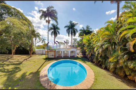 Casa à venda com 713m², 4 quartos e 11 vagas