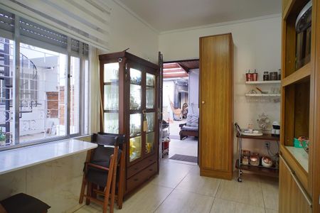 Casa à venda com 300m², 3 quartos e 6 vagasCozinha 