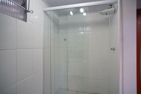 Casa à venda com 300m², 3 quartos e 6 vagasBanheiro 