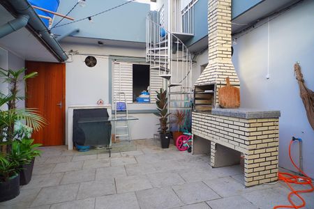 Casa à venda com 300m², 3 quartos e 6 vagasChurrasqueira 
