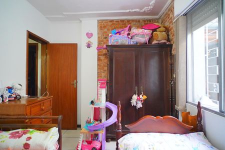 Quarto 1 de casa à venda com 3 quartos, 300m² em Cristo Redentor, Porto Alegre
