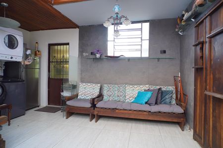 Casa à venda com 300m², 3 quartos e 6 vagasPátio 