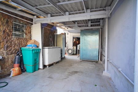 Casa à venda com 300m², 3 quartos e 6 vagasGaragem 