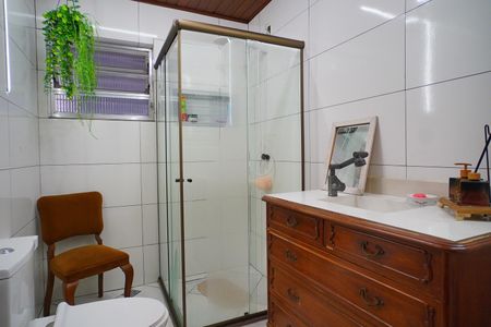 Casa à venda com 300m², 3 quartos e 6 vagasBanheiro 