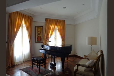 Casa à venda com 4 quartos, 871m² em Jardim Viana, São Paulo