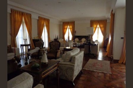 Casa à venda com 4 quartos, 871m² em Jardim Viana, São Paulo