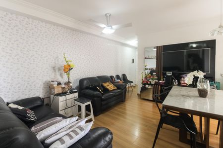 Sala  de apartamento para alugar com 3 quartos, 71m² em Vila Carrão, São Paulo