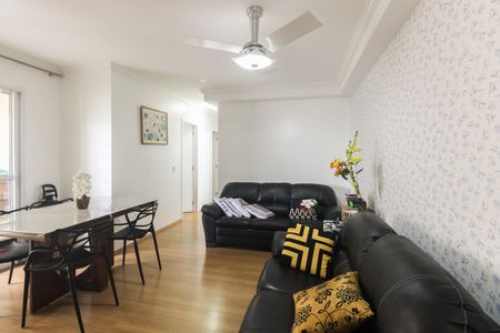 Apartamento à venda com 71m², 3 quartos e 1 vaga Apartamento à venda com 71m², 3 quartos e 1 vagaSala