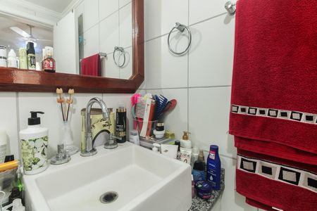 Apartamento à venda com 71m², 3 quartos e 1 vaga Apartamento à venda com 71m², 3 quartos e 1 vagaBanheiro Social