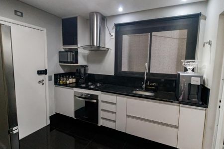Apartamento à venda com 87m², 2 quartos e 1 vaga Apartamento à venda com 87m², 2 quartos e 1 vagaCozinha - Armários