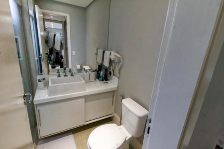 Apartamento à venda com 87m², 2 quartos e 1 vaga Apartamento à venda com 87m², 2 quartos e 1 vagaBanheiro da Suíte 1
