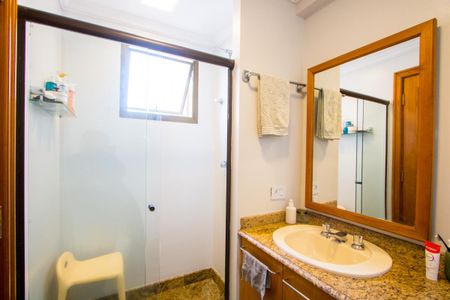 Apartamento à venda com 183m², 3 quartos e 3 vagas Apartamento à venda com 183m², 3 quartos e 3 vagasBanheiro do quarto 2