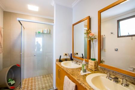 Apartamento à venda com 183m², 3 quartos e 3 vagas Apartamento à venda com 183m², 3 quartos e 3 vagasBanheiro do quarto 1