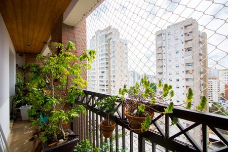 Apartamento à venda com 183m², 3 quartos e 3 vagas Apartamento à venda com 183m², 3 quartos e 3 vagasVaranda da sala