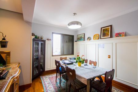 Apartamento à venda com 183m², 3 quartos e 3 vagas Apartamento à venda com 183m², 3 quartos e 3 vagasSala