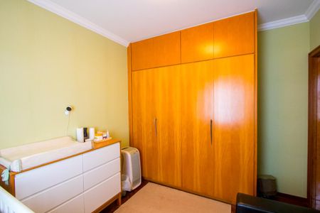 Apartamento à venda com 183m², 3 quartos e 3 vagas Apartamento à venda com 183m², 3 quartos e 3 vagasQuarto 3 - Suíte